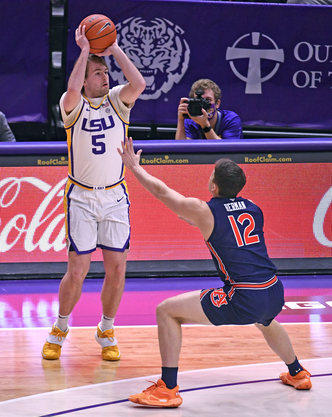 BR.lsuauburnbasketball.022121 HS 1012.JPG